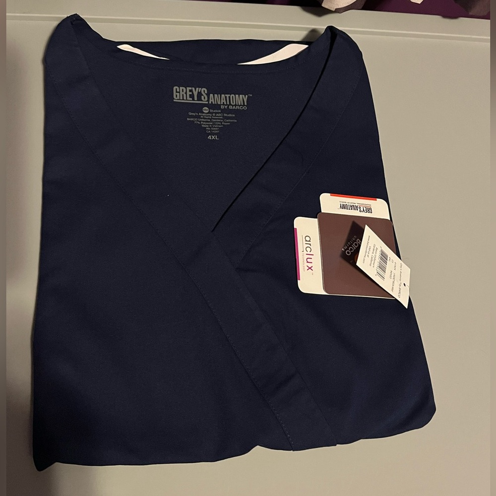 PLUS SIZE WOMEN SCRUB TOP